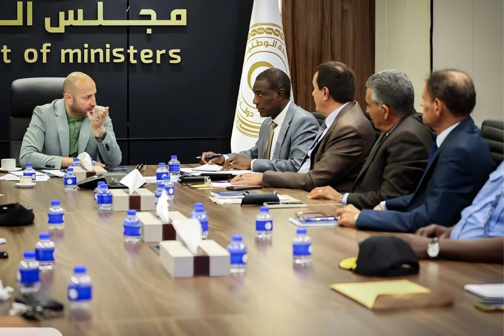 مصلحة الجمارك تستعرض احتياجات المنافذ وخطط تطوير الأداء خلال اجتماع موسع مع حكومة الوحدة الوطنية4