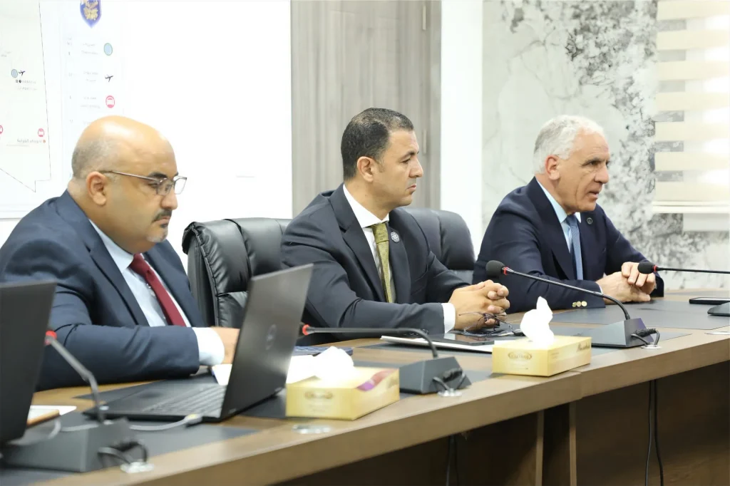 تعزيز الرقمنة وتطوير إجراءات التحقق من البيانات التجارية5 1024x682 1